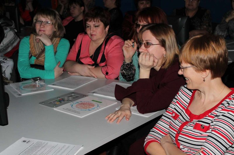 Фото к Самые «классные» из Классных побывали в Информационном центре атомной отрасли Челябинска