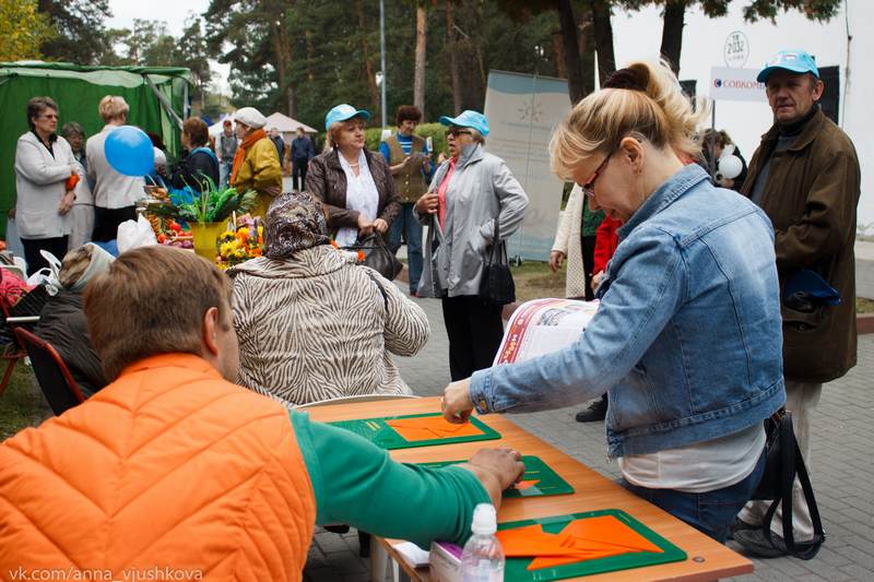 Фото к День города в Челябинске: парад профессий и общественно-политический вернисаж
