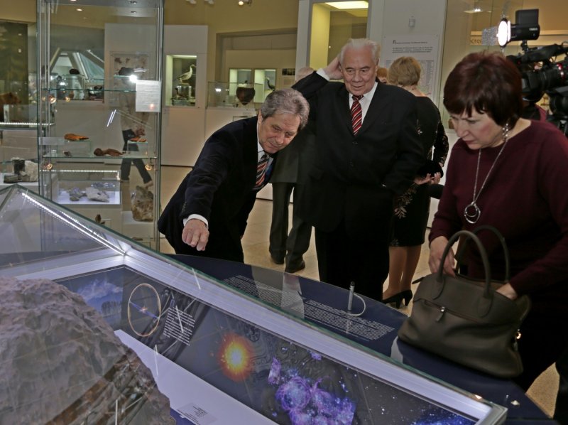 Фото к «Ядерный щит России»: в Челябинске открылась выставка истории советского атомного проекта